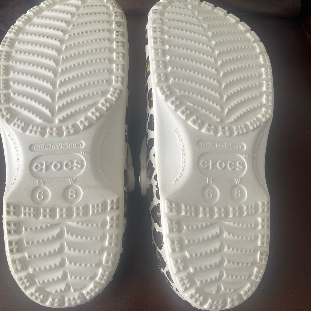 ⚜️CROCS CLASSIC WOMEN’s CLOG SZ 8 - Picture 2 of 8